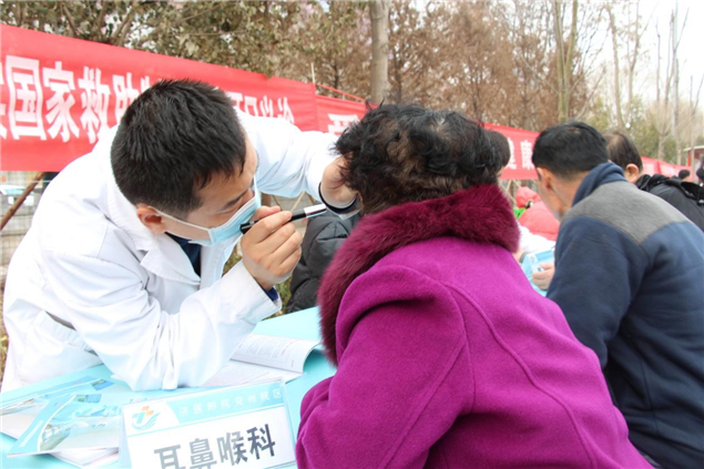 行动起来，践行雷锋精神——我院开展学雷锋月义诊系列活动4.jpg